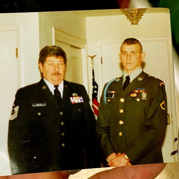 Image of Will Willis with father who was also in the military